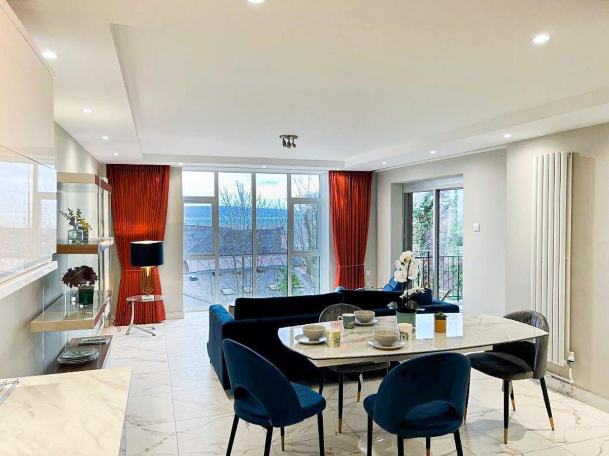 Modern Luxurious Apartment W/ Patio Balcony & View Jordanstown Exterior photo